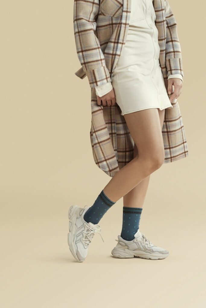 Alessia Damensocken mit Punkte-Muster – Bild 3