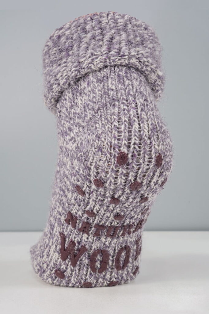 Wollene Damen-Haussocken mit Anti-Rutsch – Bild 2