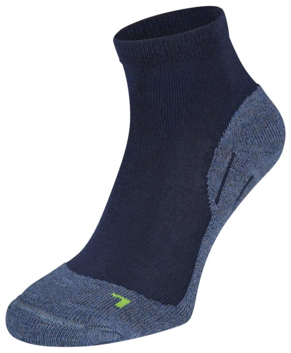 Halblange Wandersocken aus Bambus